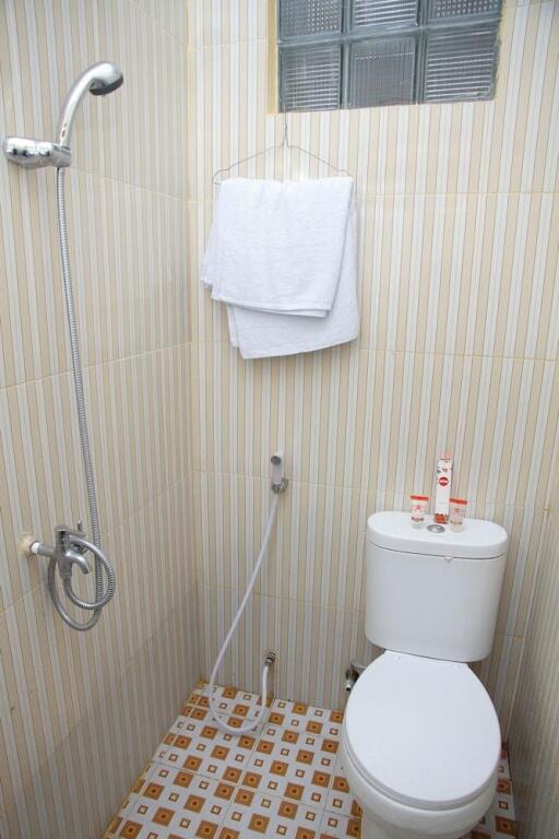 Палу: OYO 840 Hotel Dely