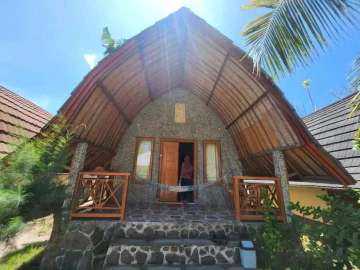 Гили Аир: Oyo 1133 Gusung Indah Bungalow & Restaurant