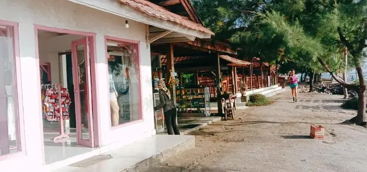 Гили Аир: Oyo 1133 Gusung Indah Bungalow & Restaurant