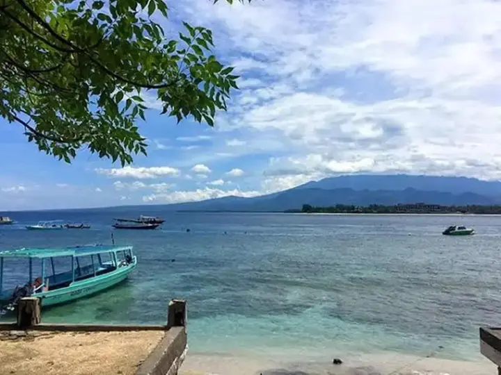 Гили Аир: Oyo 1133 Gusung Indah Bungalow & Restaurant