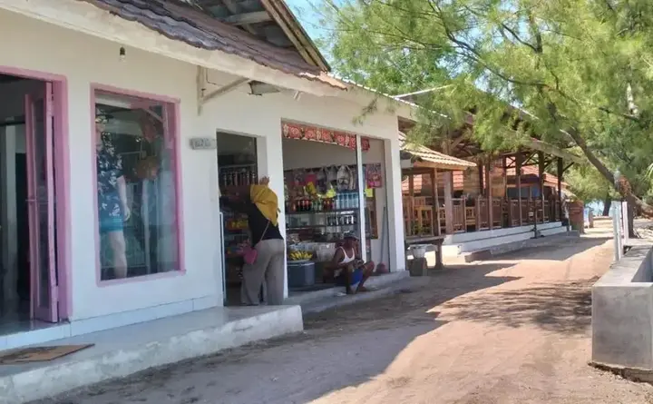 Гили Аир: Oyo 1133 Gusung Indah Bungalow & Restaurant
