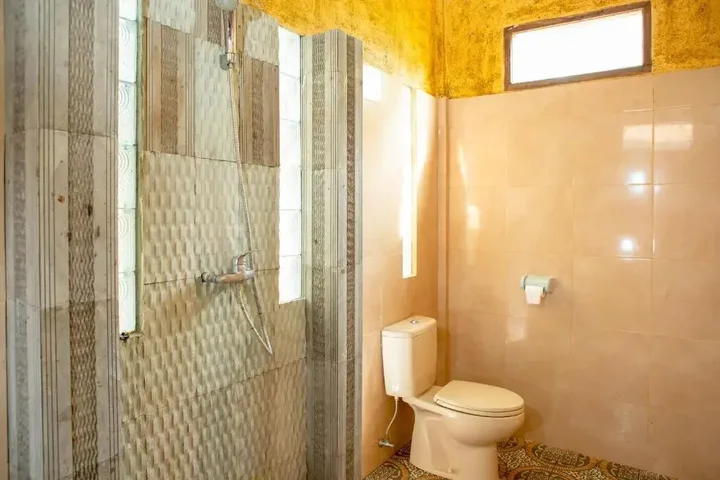 Гили Аир: Oyo 1133 Gusung Indah Bungalow & Restaurant