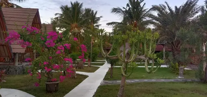 Гили Аир: Oyo 1133 Gusung Indah Bungalow & Restaurant