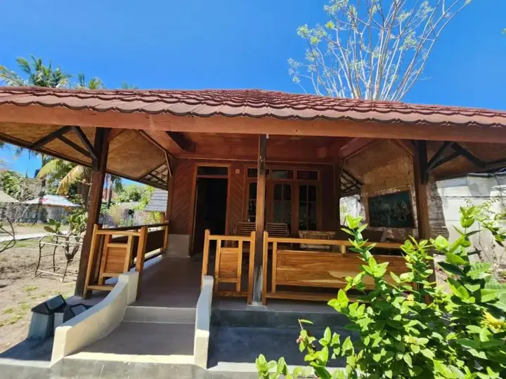 Гили Аир: Oyo 1133 Gusung Indah Bungalow & Restaurant