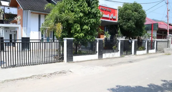 Пайтан: OYO 1074 Homestay Rumah Puti