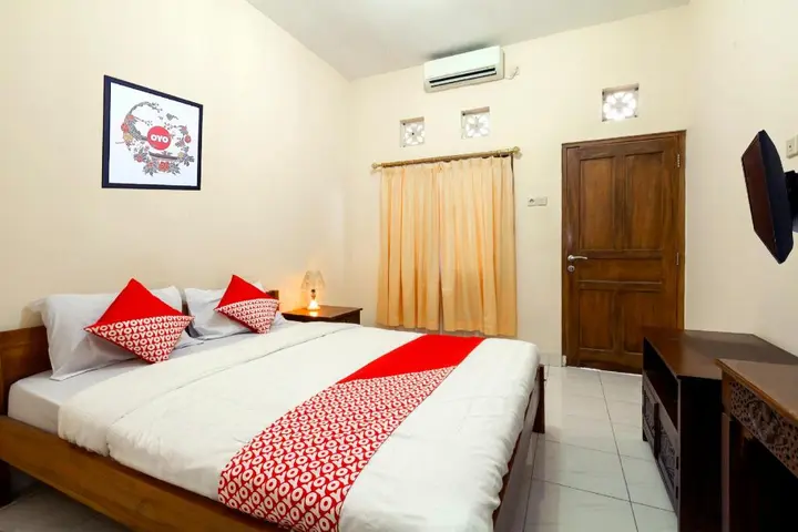 Батуретно: Super OYO 1150 Omah Ladrang