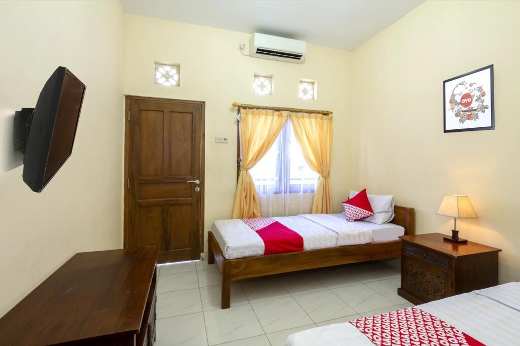 Батуретно: Super OYO 1150 Omah Ladrang