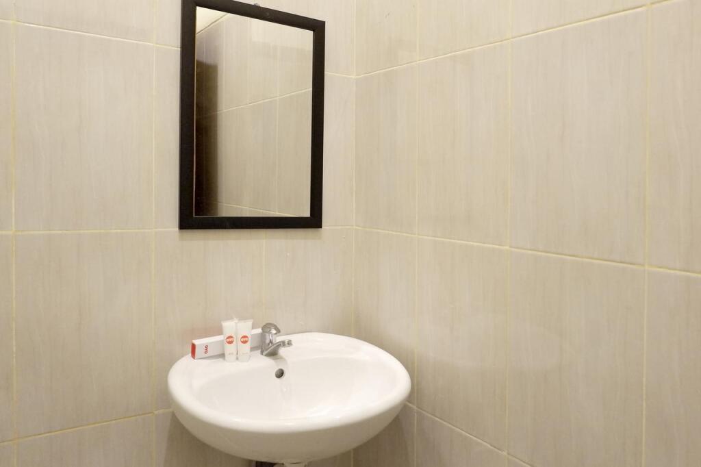 Батуретно: Super OYO 1150 Omah Ladrang