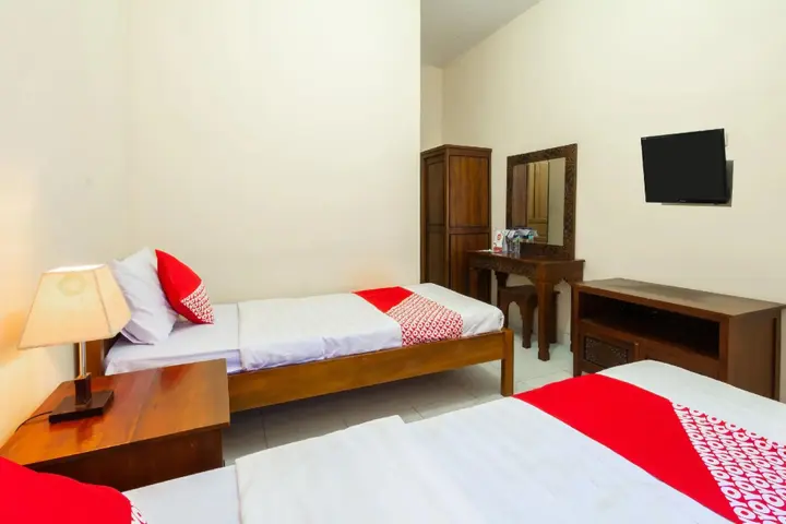 Батуретно: Super OYO 1150 Omah Ladrang