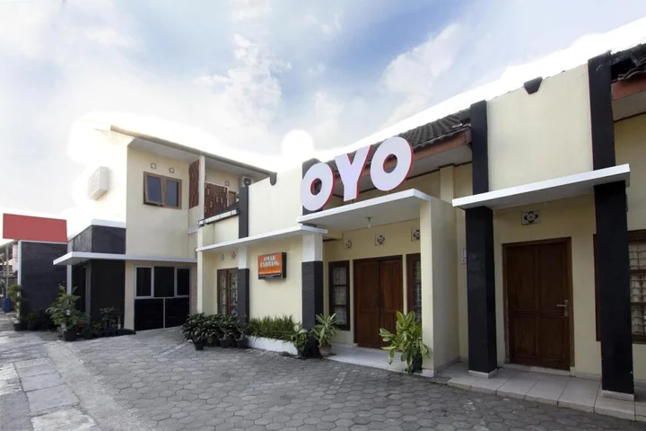 Батуретно: Super OYO 1150 Omah Ladrang