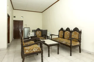 Батуретно: Super OYO 1150 Omah Ladrang