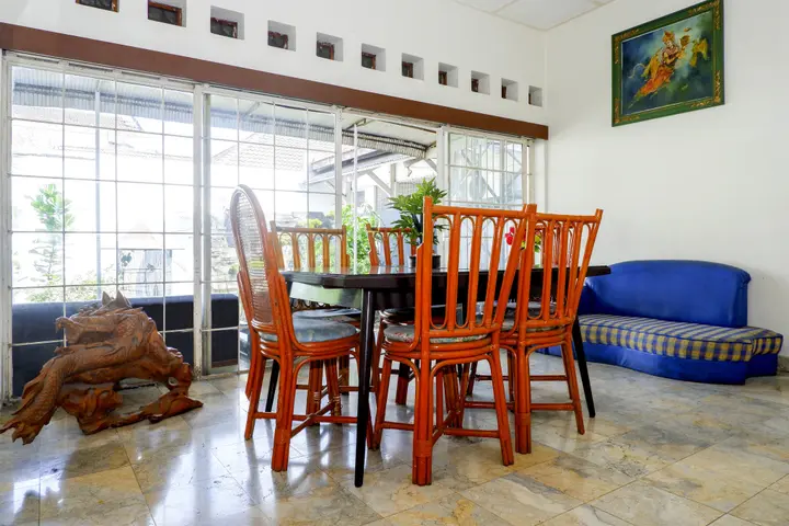 Депок: OYO 1196 Hotel Pura Puspa Rosa