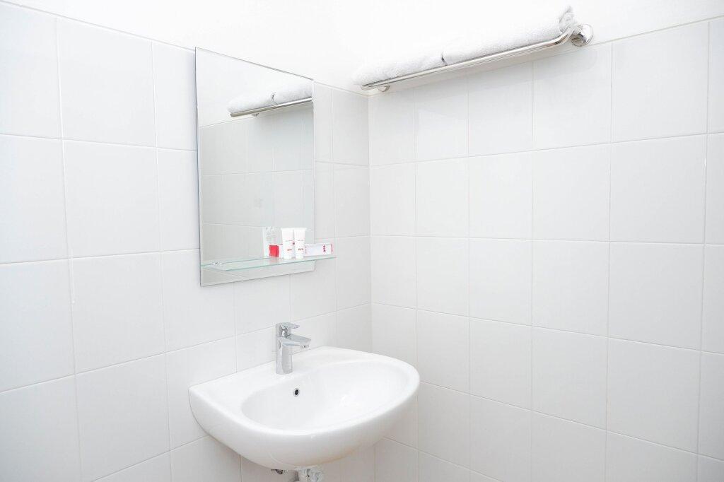 Суракарта: OYO 1136 Hotel Surya Solo