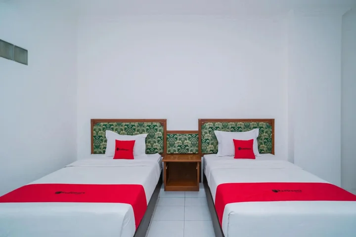 Суракарта: OYO 1136 Hotel Surya Solo