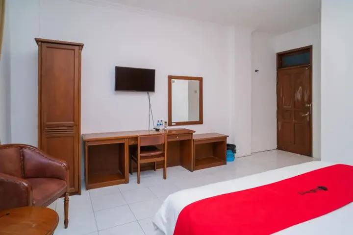 Суракарта: OYO 1136 Hotel Surya Solo