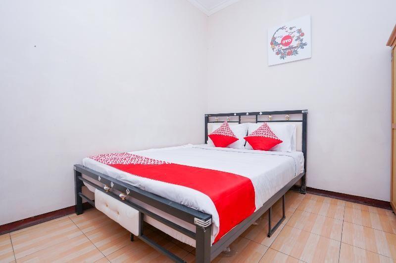 OYO 1112 Comfitel Siwalankerto AA4 — фото 3