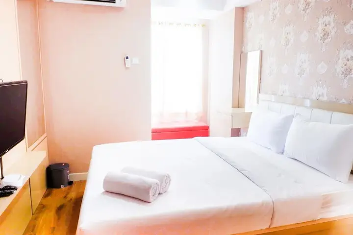 Modern Furnished Studio Room Cinere Bellevue Suites Apartment — фото 2