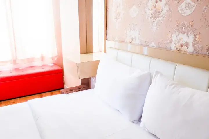 Modern Furnished Studio Room Cinere Bellevue Suites Apartment — фото 3