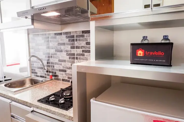 Депок: Brand New Studio Room Cinere Bellevue Suites Apartment