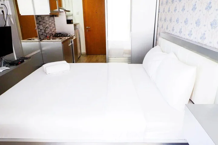 Депок: Brand New Studio Room Cinere Bellevue Suites Apartment