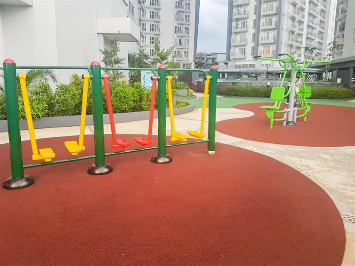Legok: Cozy Studio Casa De Parco near The Breeze BSD City