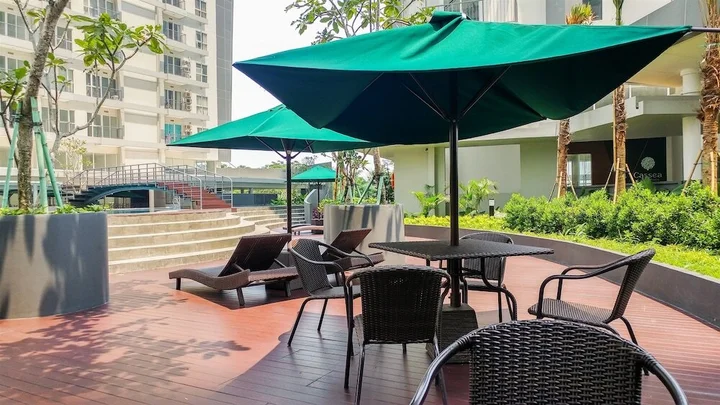 Legok: Cozy Studio Casa De Parco near The Breeze BSD City
