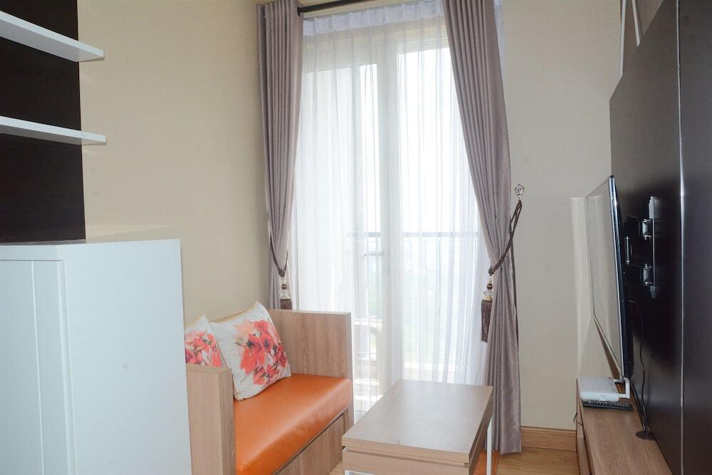 New Furnish 1BR Apartment The Oasis near Lippo Cikarang — фото 4