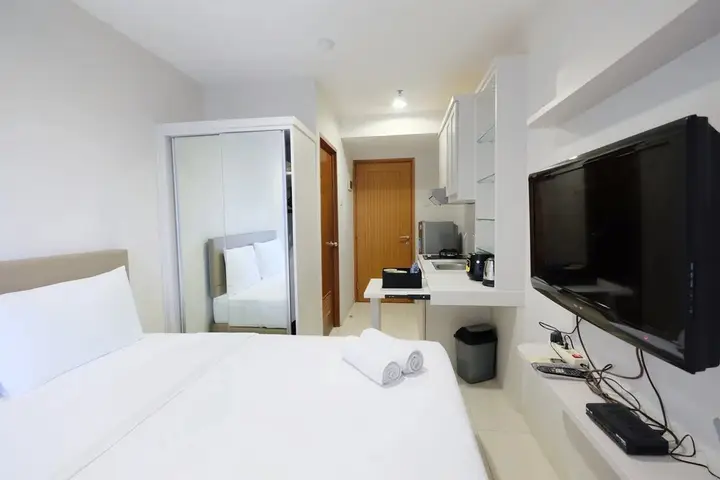 Budget Studio Apartment at Cinere Bellevue Suites — фото 2