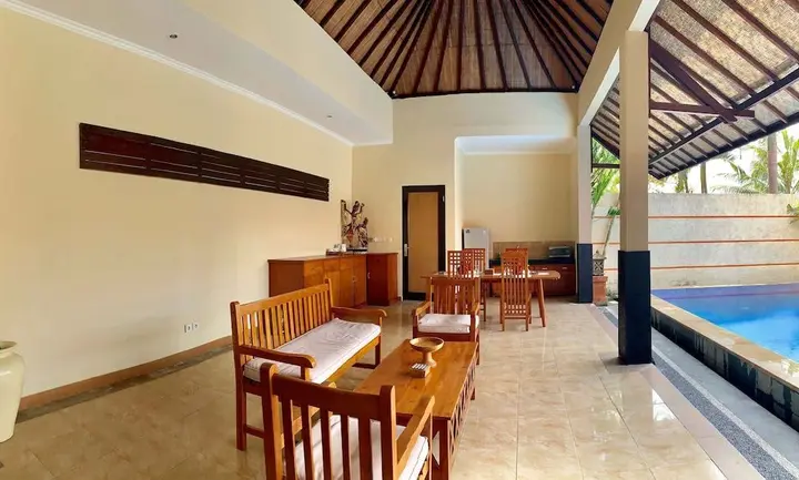 Сукавати: Kartika Dahayu Villa