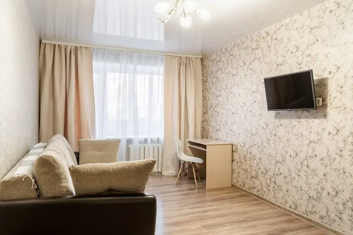Дзержинск: Апартаменты на Сутки на улице Октябрьской 46