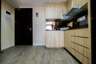 Legok: Graceful & Luxury 1BR Casa De Parco Apartment