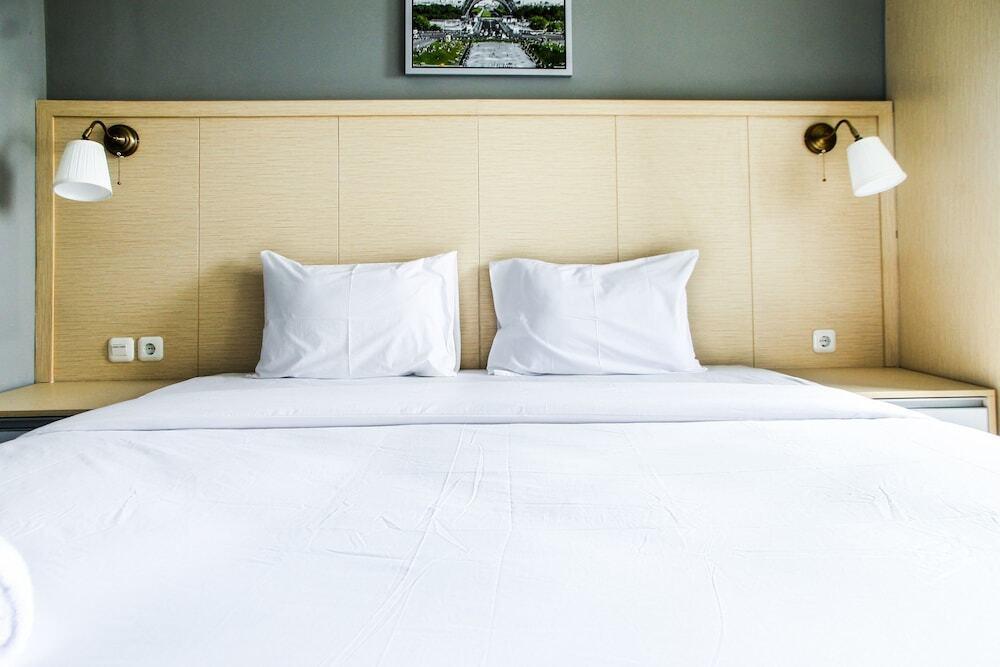 Modern and Cozy Studio Room @ Oasis Apartment — фото 4