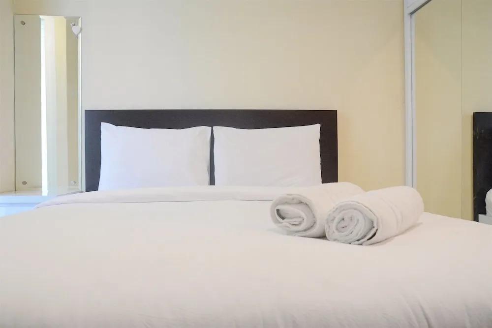 Депок: Gorgeous Studio Cinere Bellevue Apartment