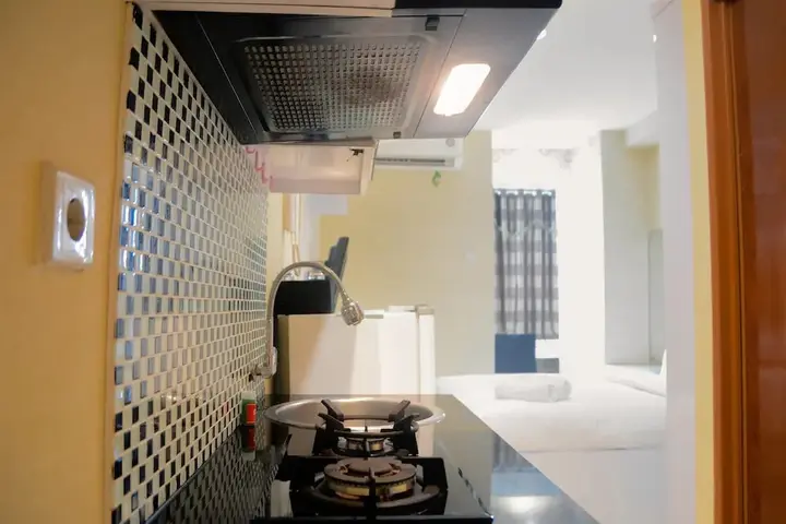 Депок: Gorgeous Studio Cinere Bellevue Apartment
