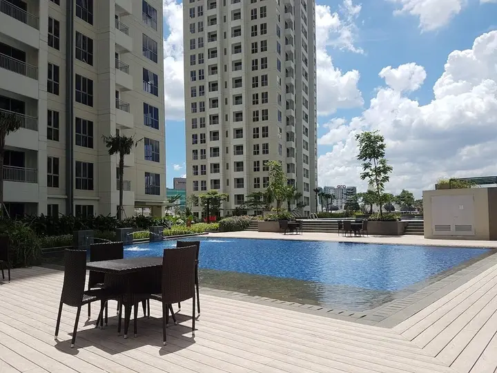 Legok: 1BR Midtown Signature Apartment with Sofa Bed