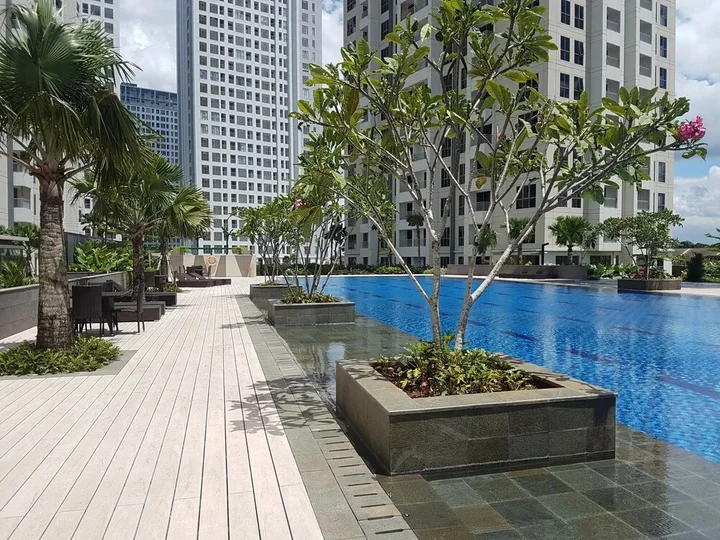 Legok: 1BR Midtown Signature Apartment with Sofa Bed