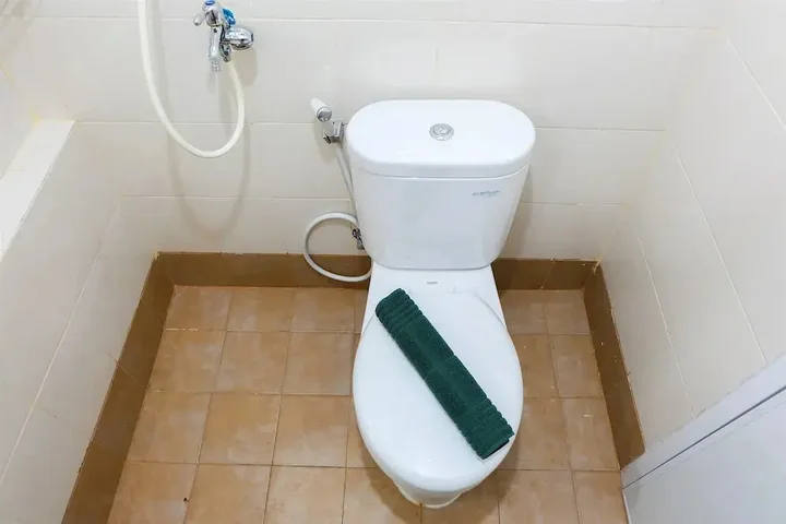 Джакарта: Strategic and Cozy 2BR Bassura City Apartment