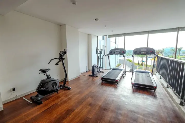 Тангеранг: Luxurious Studio Room Ayodhya Residences