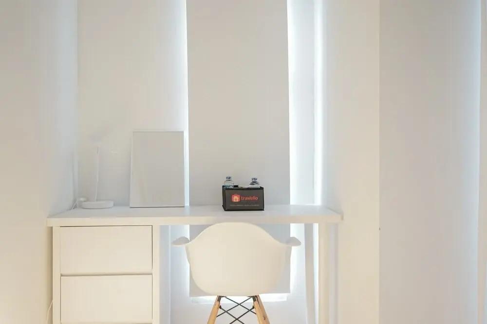 Тангеранг: Luxurious Studio Room Ayodhya Residences