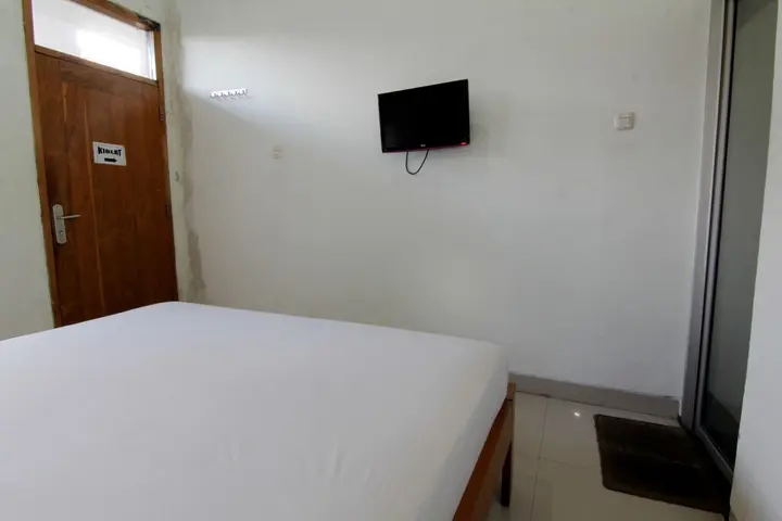 Депок: The Nest Hotel