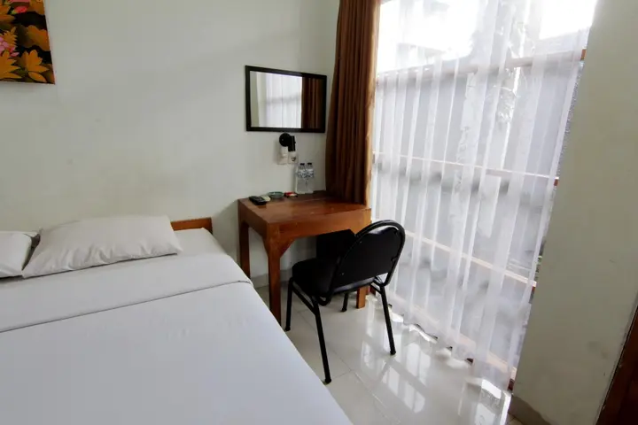 Депок: The Nest Hotel