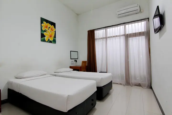 Батуретно: The Fort Hotel