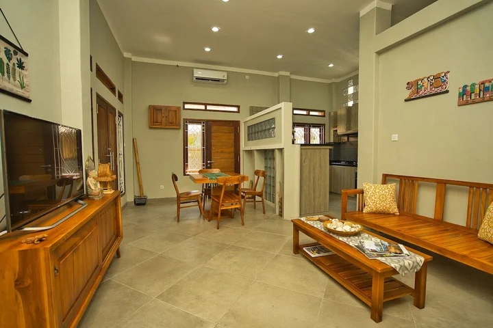 Кута: Dalai Home