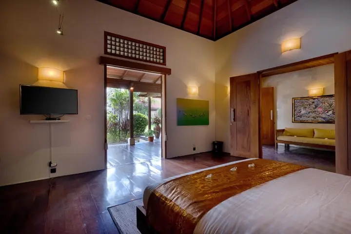 Kutus Kutus Ketewel Villa — фото 4