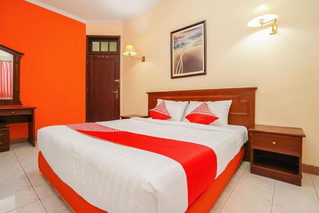 Сурабая: OYO 1225 Hotel Dibino
