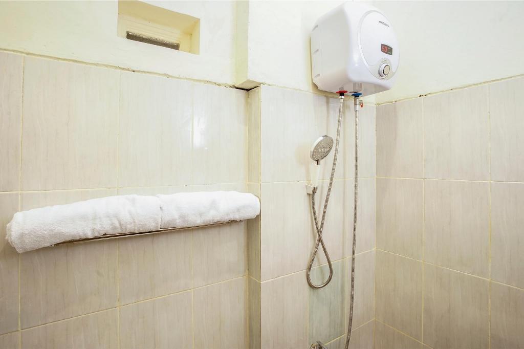 Депок: OYO 1241 Eirini Family Homestay