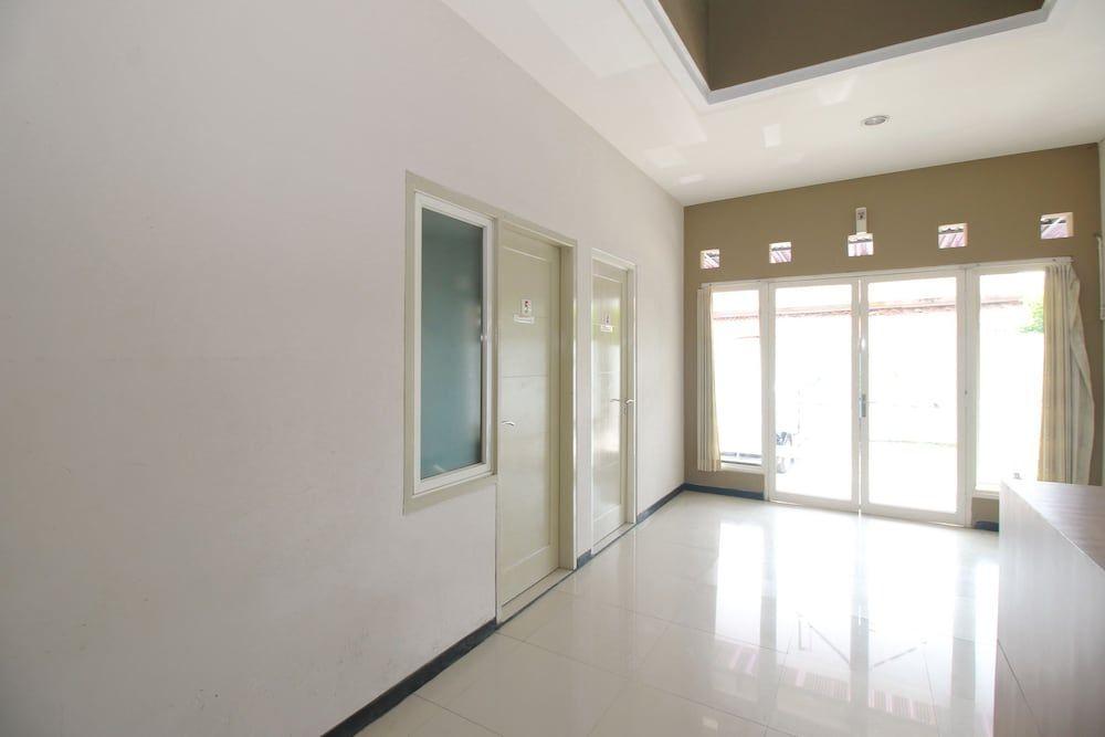 Семаранг: Airy Eco Rejosari Lima 47 Semarang