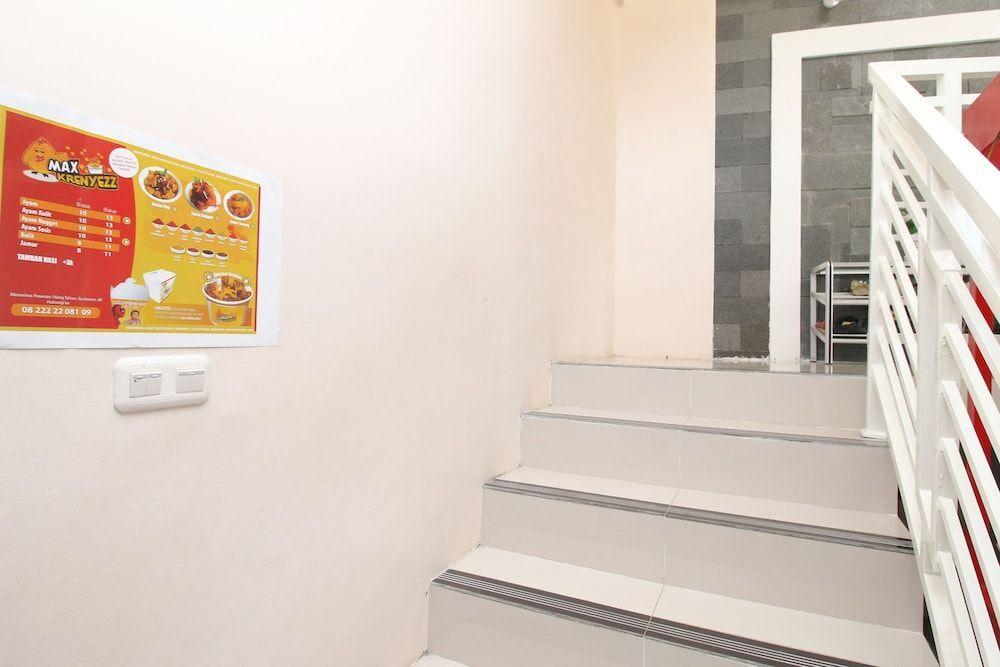 Семаранг: Airy Eco Syariah Bulusan Selatan Raya 46 Semarang