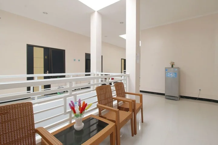 Семаранг: Airy Eco Syariah Bulusan Selatan Raya 46 Semarang