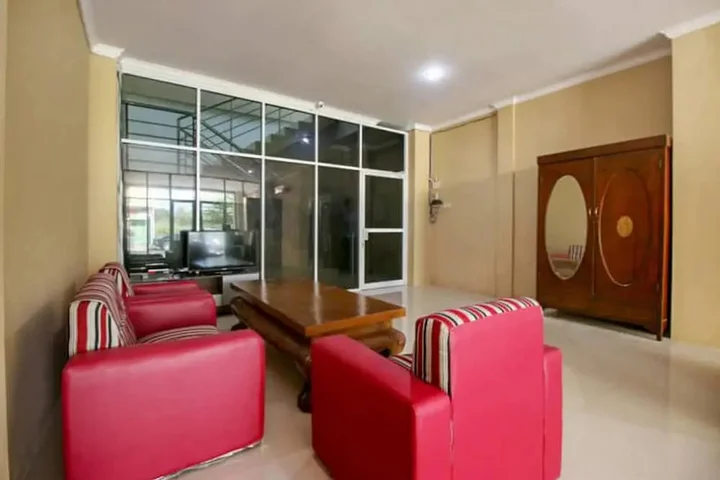 Сукохарджо: Airy Eco Solo Baru Diponegoro A8